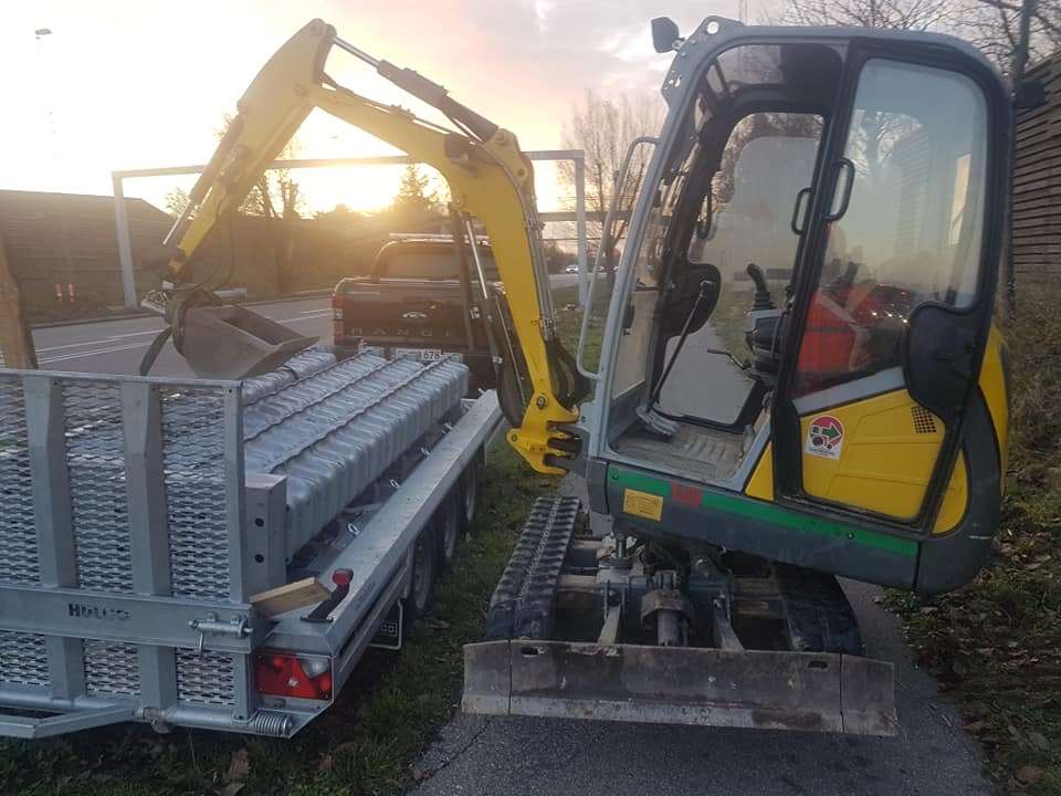 Udlejning af mandskab til nedgravning af kabel, betonarbejde, gravearbejde, kloakarbejde og brolægning på hele Sjælland